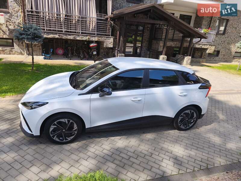 Хетчбек MG 4 2024 в Києві фото 5 Хетчбек MG 4 2024 в Києві