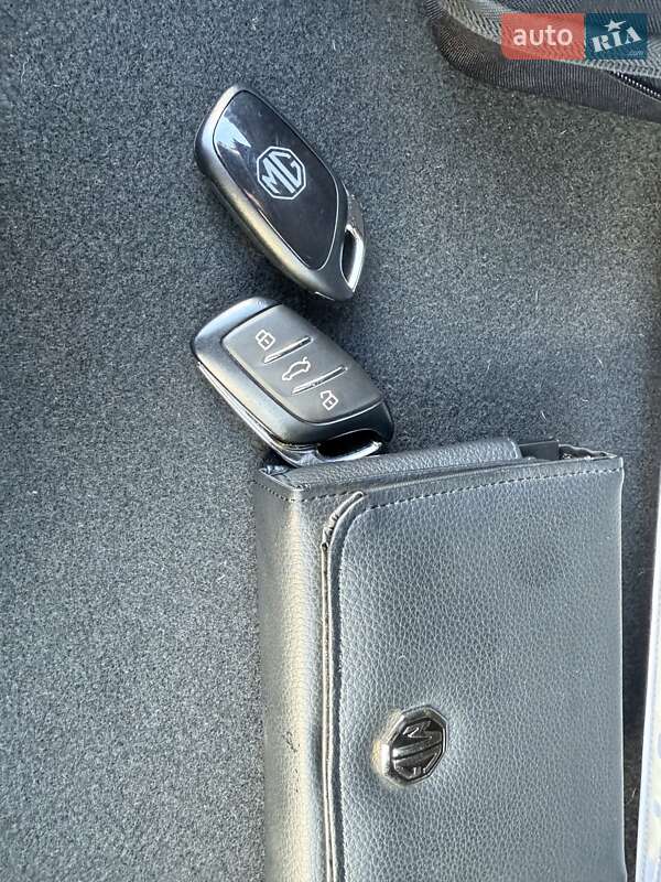 Хетчбек MG 4 2023 в Шептицькому фото 45 Хетчбек MG 4 2023 в Шептицькому