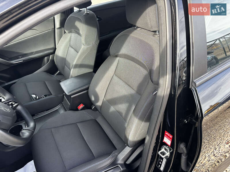 Хэтчбек MG 4 2023 в Львове фото 14 Хэтчбек MG 4 2023 в Львове