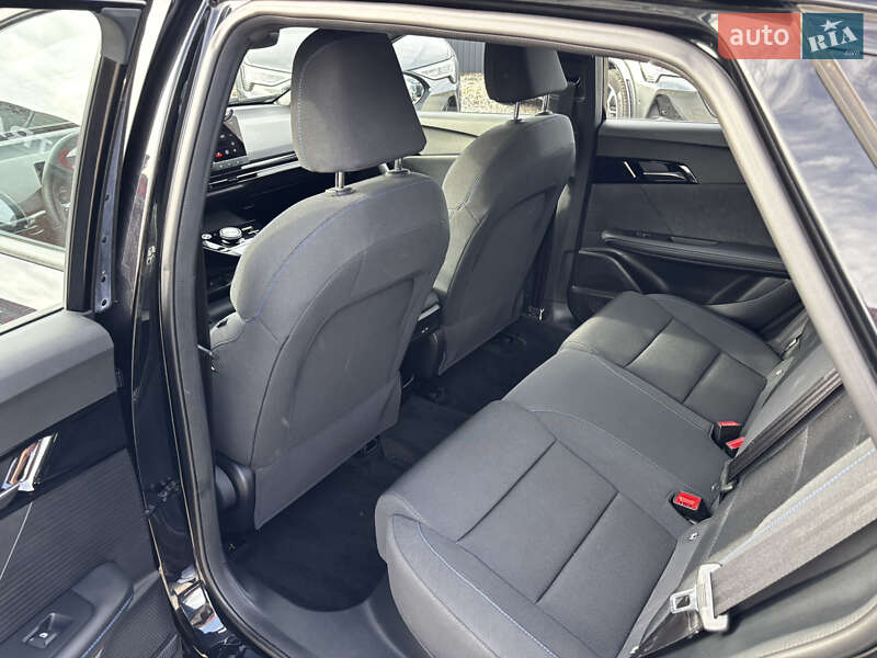 Хэтчбек MG 4 2023 в Львове фото 32 Хэтчбек MG 4 2023 в Львове