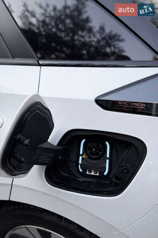 Хетчбек MG 4 2024 в Ужгороді фото 3 Хетчбек MG 4 2024 в Ужгороді