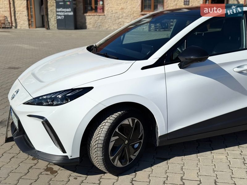 Хэтчбек MG 4 2023 в Бережанах