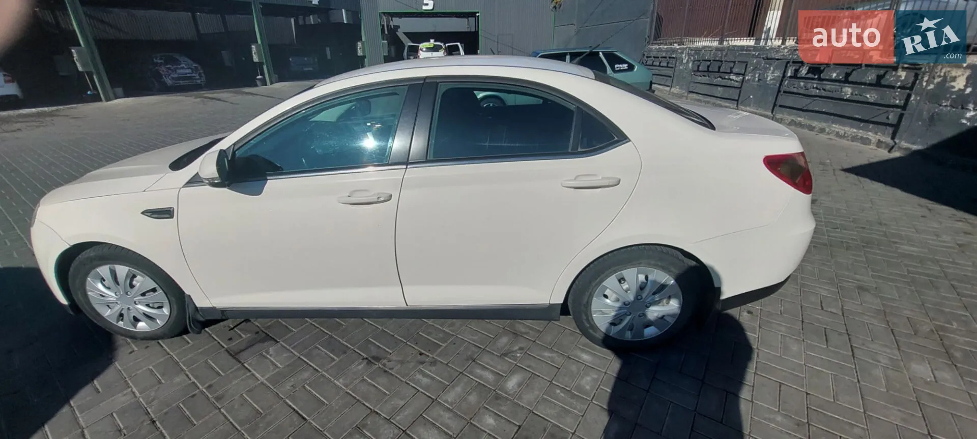 2013 MG 550 - мініатюра 21