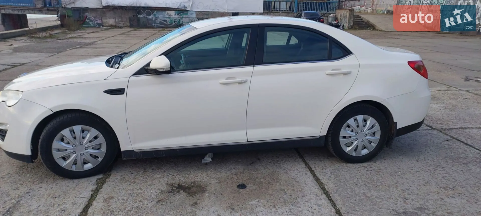 2013 MG 550 - мініатюра 4