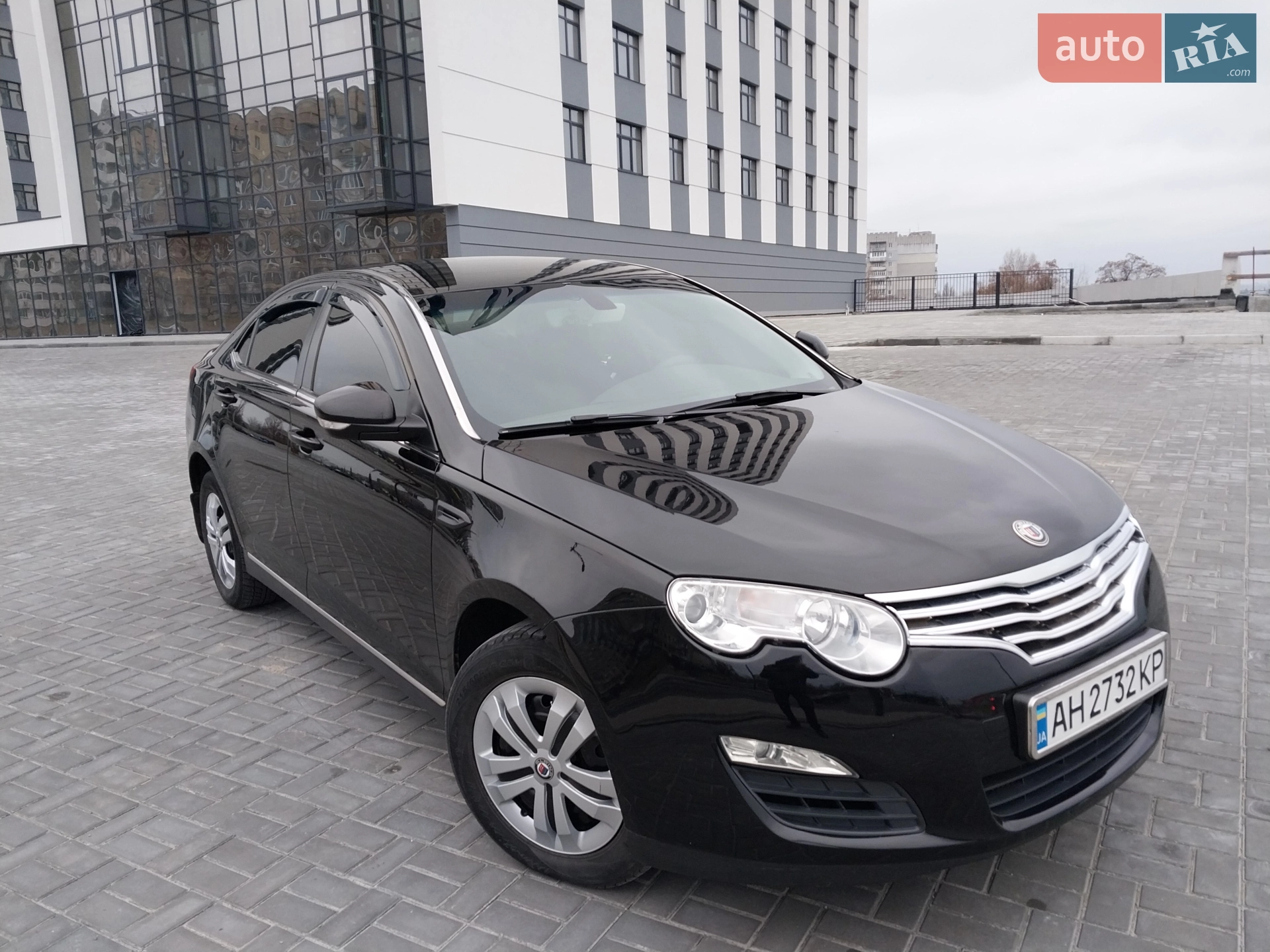 2011 MG 550 - мініатюра 4