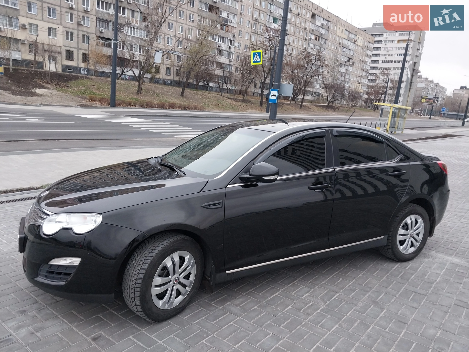 2011 MG 550 - мініатюра 2