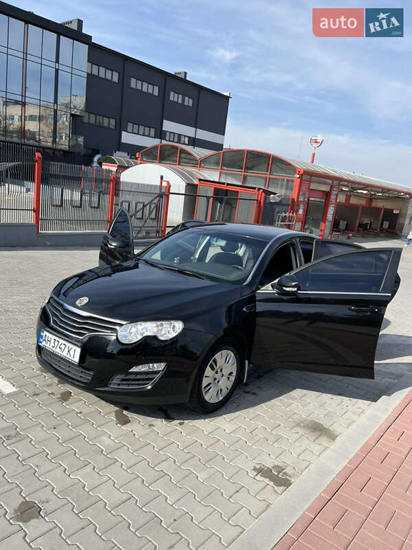 MG 550 2011