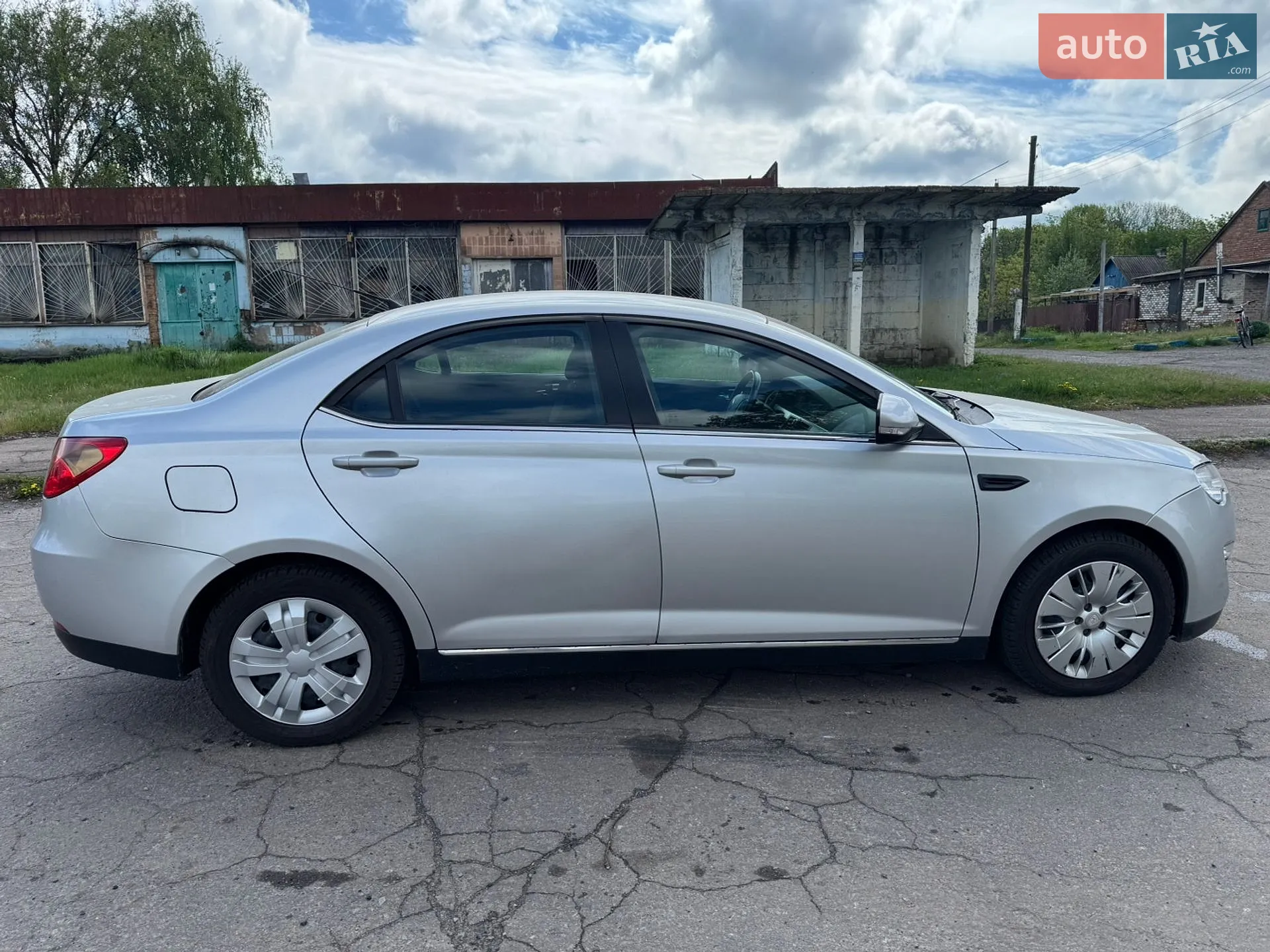 2012 MG 550 - мініатюра 4