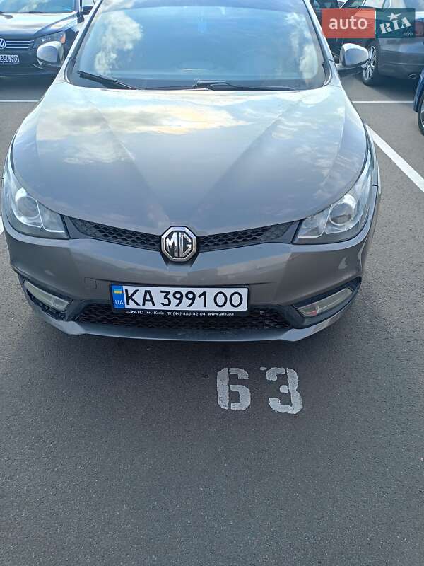 Хэтчбек MG 5 2013 в Киеве