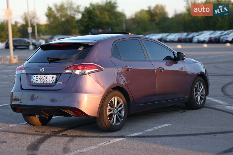 Хэтчбек MG 5 2013 в Днепре
