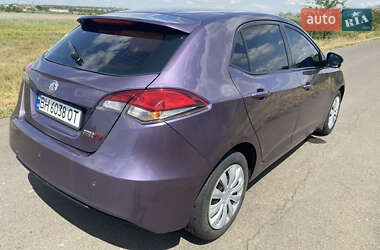 Хэтчбек MG 5 2013 в 