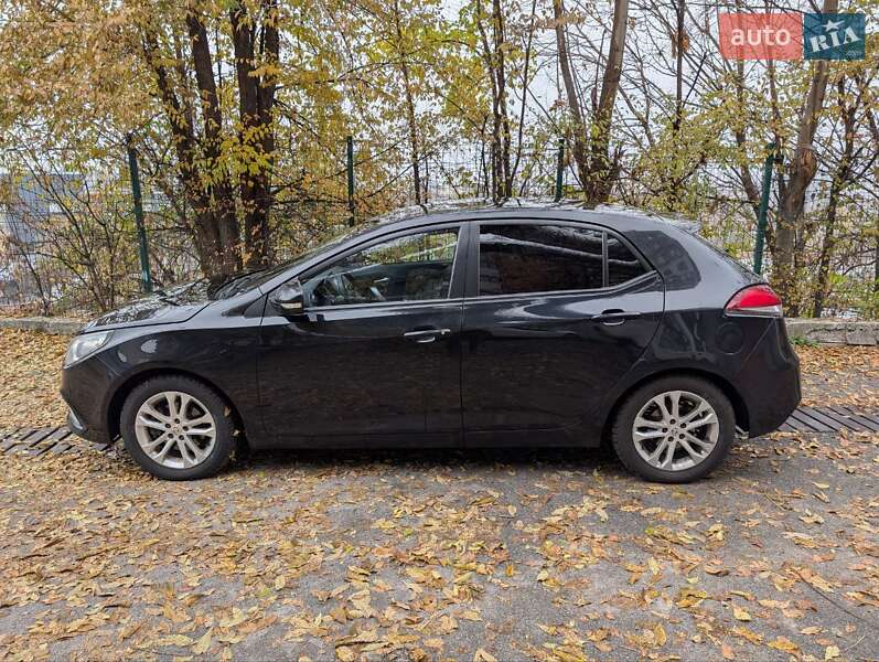 Хэтчбек MG 5 2013 в Днепре фото 2 Хэтчбек MG 5 2013 в Днепре