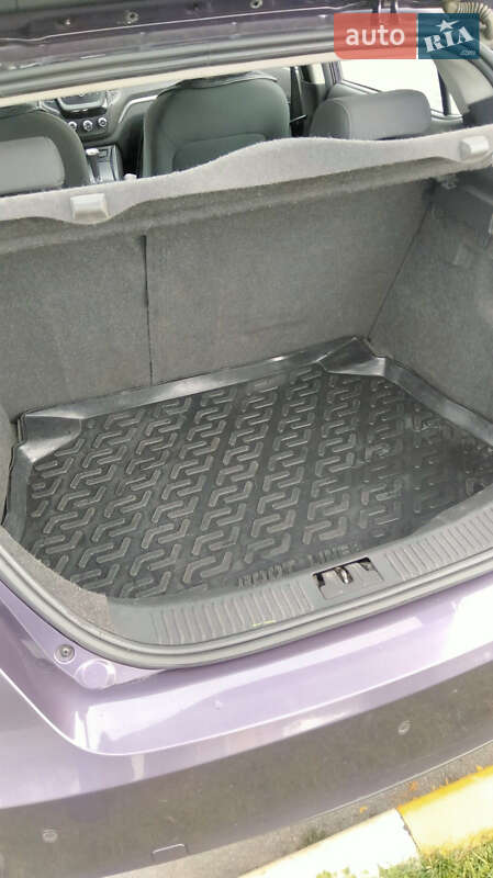 Хэтчбек MG 5 2013 в Киеве