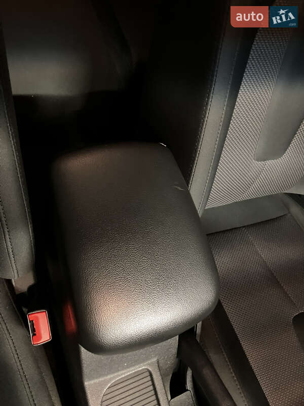 Хэтчбек MG 5 2013 в Полтаве фото 22 Хэтчбек MG 5 2013 в Полтаве