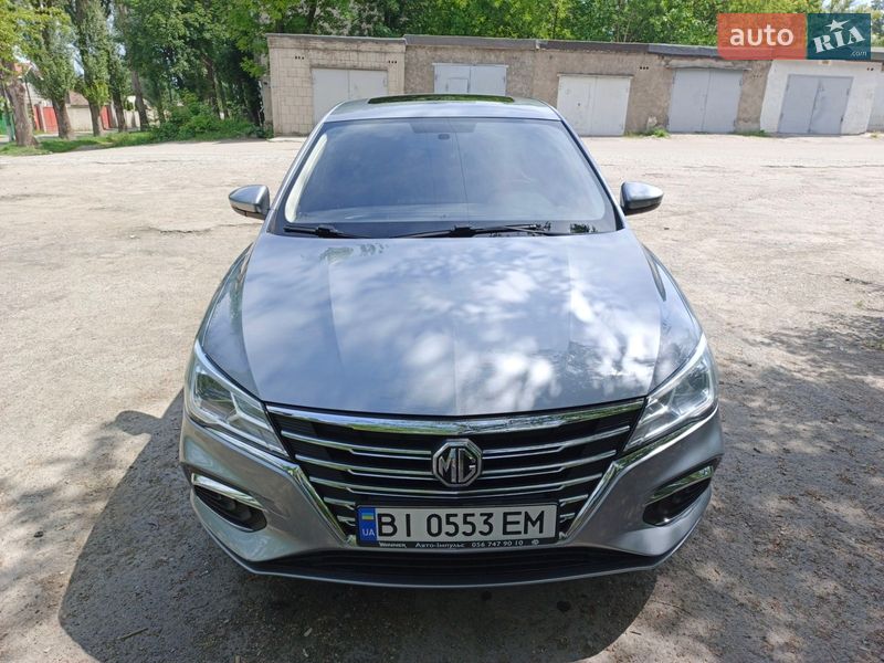 Седан MG 5 2019 в Кам'янському
