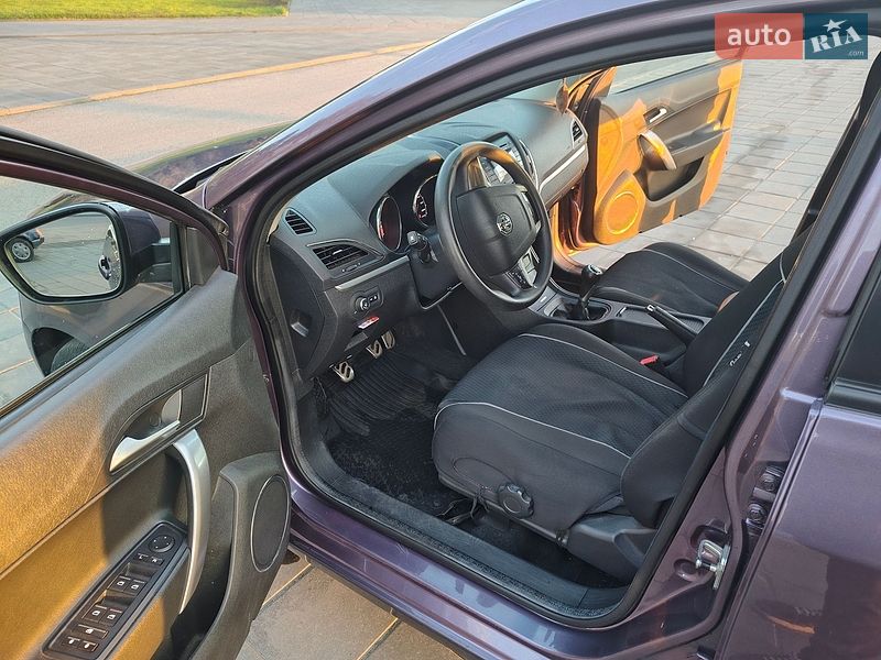 Хэтчбек MG 5 2014 в Светловодске
