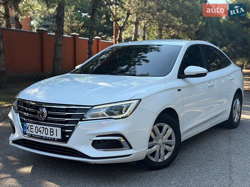 Седан MG 5 2022 в Дніпрі