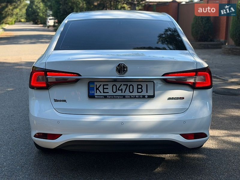 Седан MG 5 2022 в Дніпрі