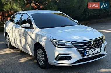 Седан MG 5 2022 в Днепре