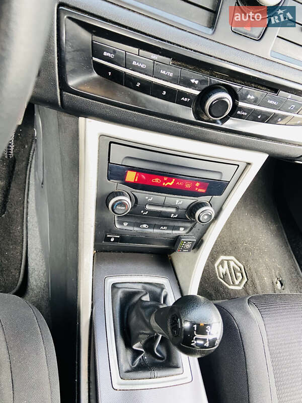 Лифтбек MG 6 2013 в Киеве фото 29 Лифтбек MG 6 2013 в Киеве