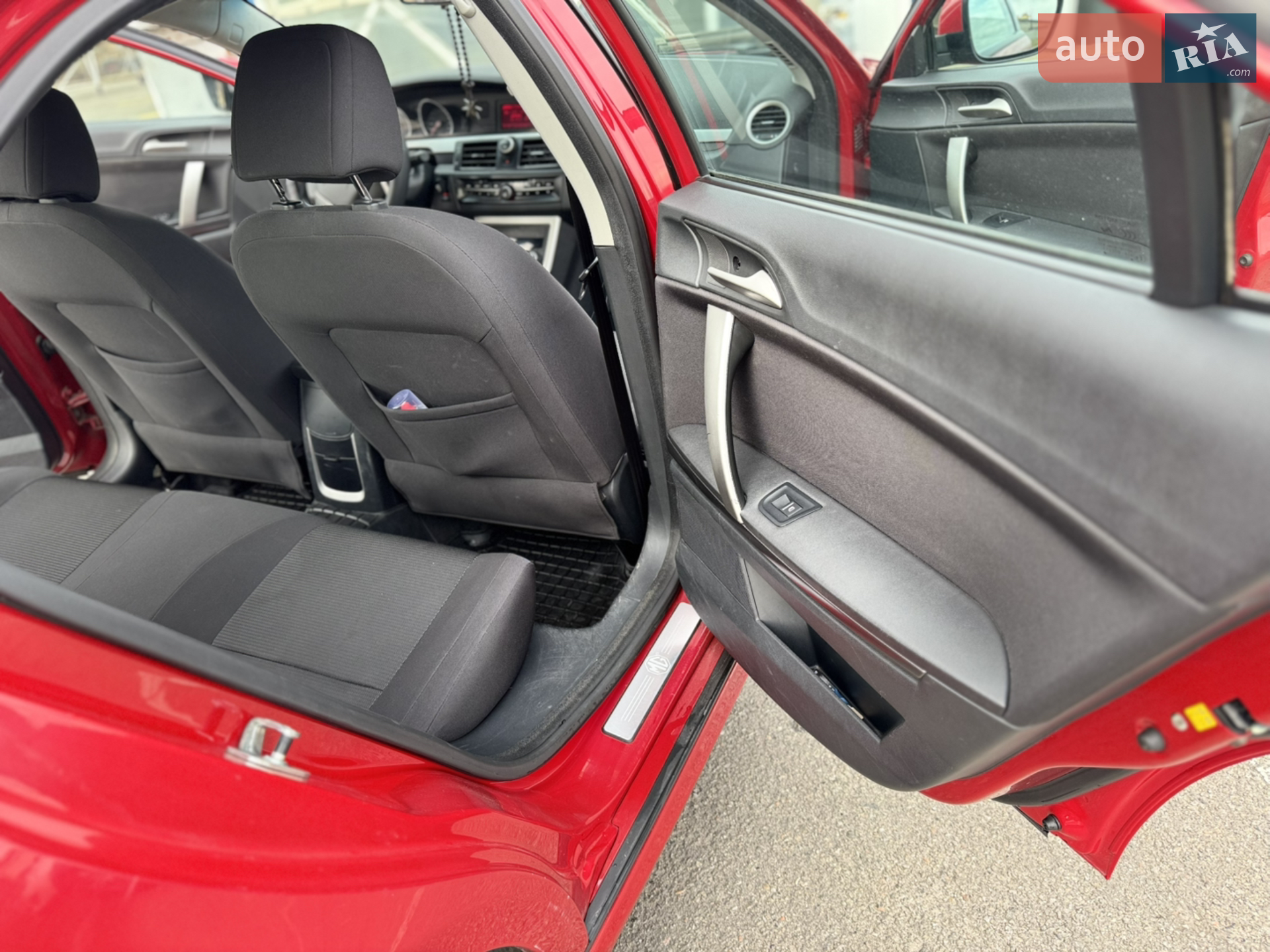 2013 MG 6 - мініатюра 22