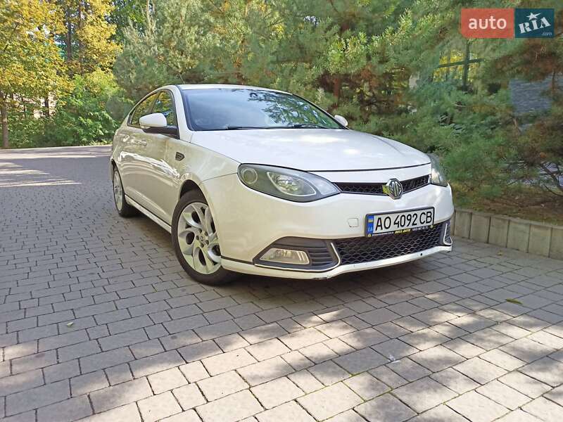 MG 6 2012