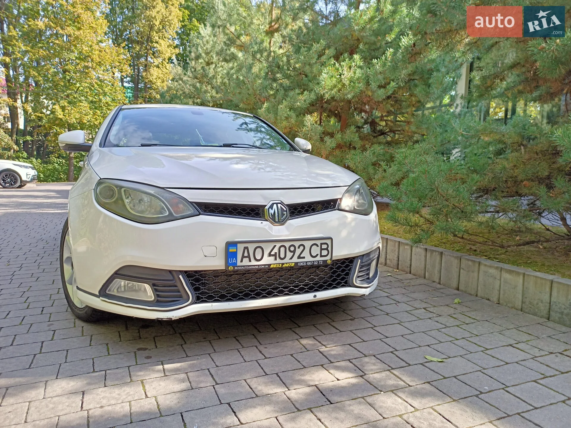 2012 MG 6 - мініатюра 14