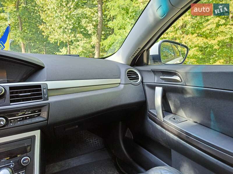 Фастбэк MG 6 2012 в Мукачево