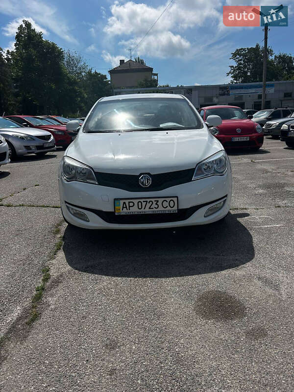 MG 6 2012