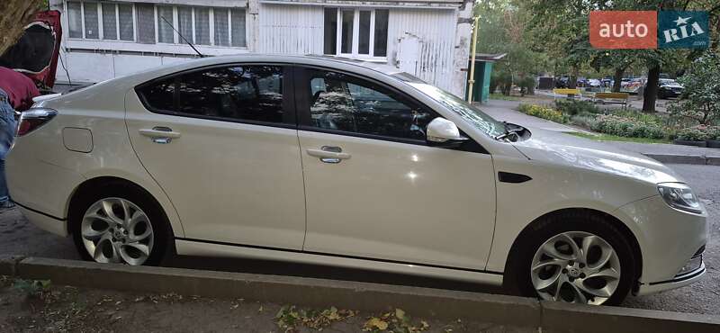 Фастбэк MG 6 2012 в Запорожье