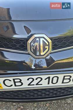 Фастбэк MG 6 2013 в Чернигове