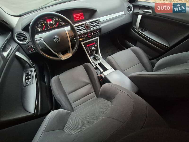Фастбэк MG 6 2013 в Киеве
