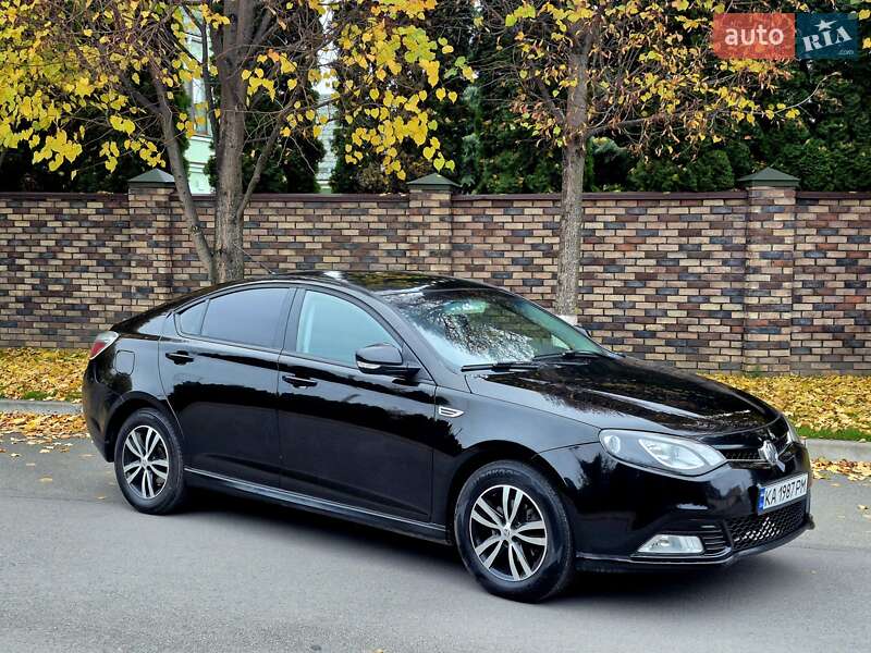Фастбэк MG 6 2013 в Киеве