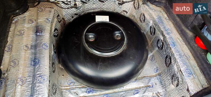 Фастбек MG 6 2012 в Житомирі