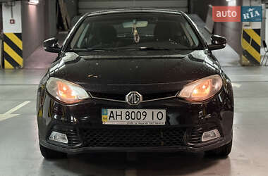 Фастбек MG 6 2013 в Дніпрі