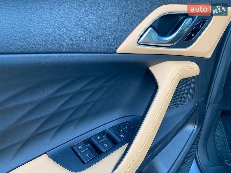 Внедорожник / Кроссовер MG EHS 2025 в Киеве