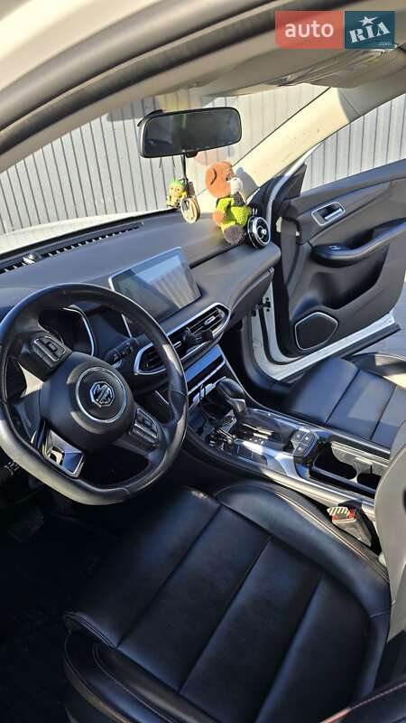 Внедорожник / Кроссовер MG HS 2023 в Виннице