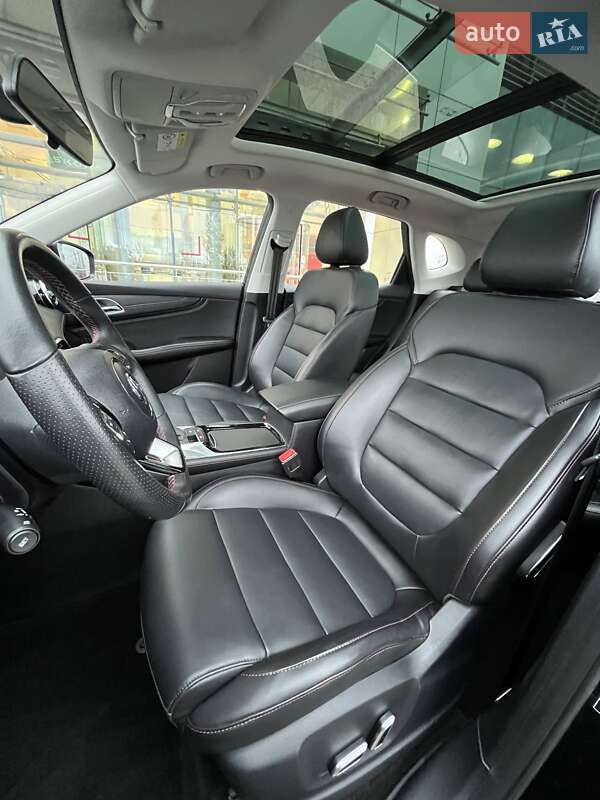 Внедорожник / Кроссовер MG HS 2021 в Киеве