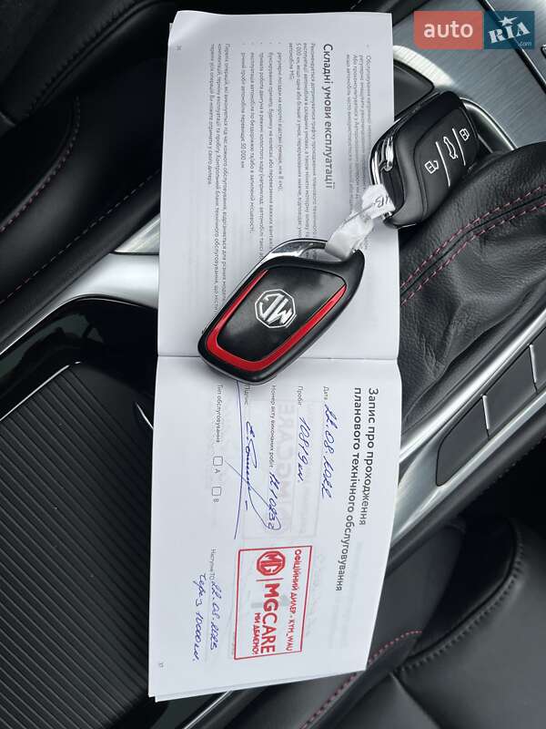 Внедорожник / Кроссовер MG HS 2021 в Киеве