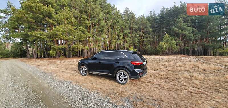 Внедорожник / Кроссовер MG HS 2021 в Киеве