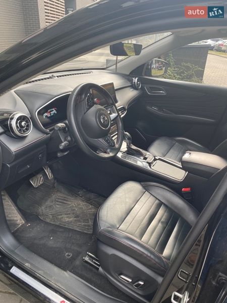 Внедорожник / Кроссовер MG HS 2022 в Киеве