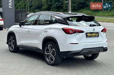 Внедорожник / Кроссовер MG One 2023 в 