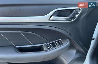 Внедорожник / Кроссовер MG ZS EV 2020 в 