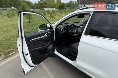 Внедорожник / Кроссовер MG ZS EV 2022 в 