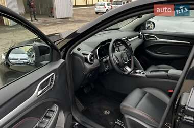 Позашляховик / Кросовер MG ZS EV 2023 в 