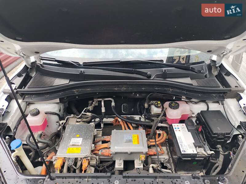 Внедорожник / Кроссовер MG ZS EV 2023 в Софиевской Борщаговке