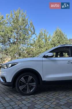 Внедорожник / Кроссовер MG ZS EV 2019 в 