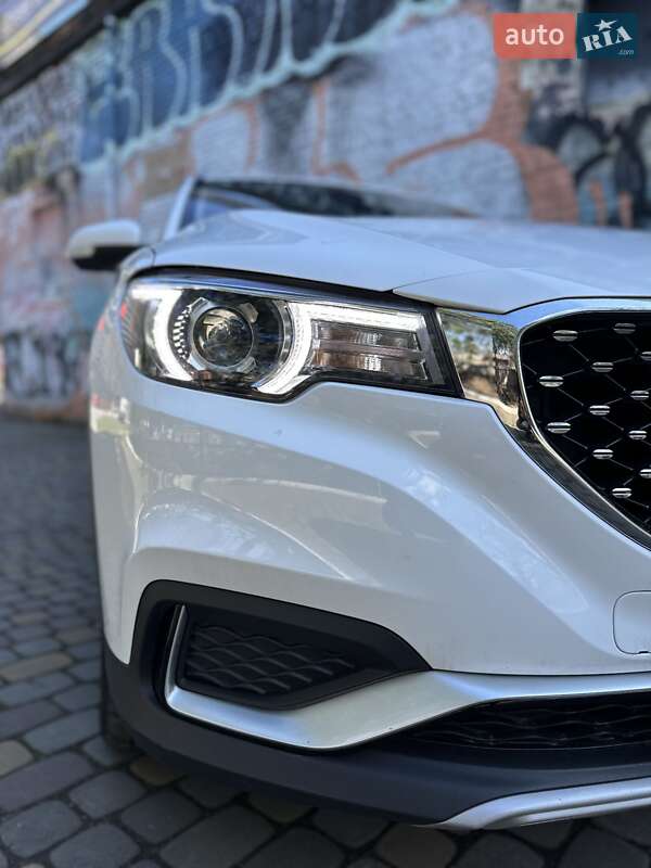 Внедорожник / Кроссовер MG ZS EV 2019 в Днепре