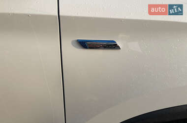 Позашляховик / Кросовер MG ZS EV 2020 в 