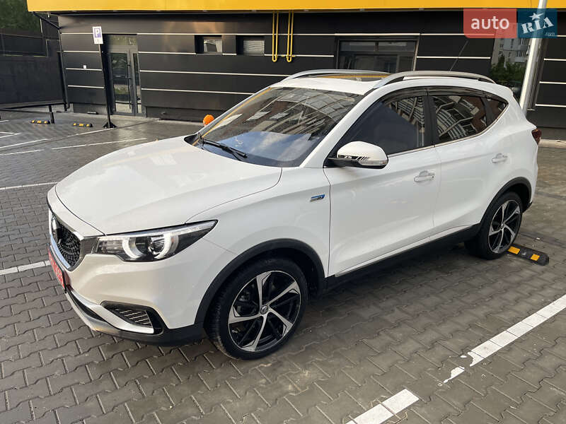 MG ZS EV 2020